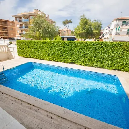 R126 Beachfront Sant Salvador *